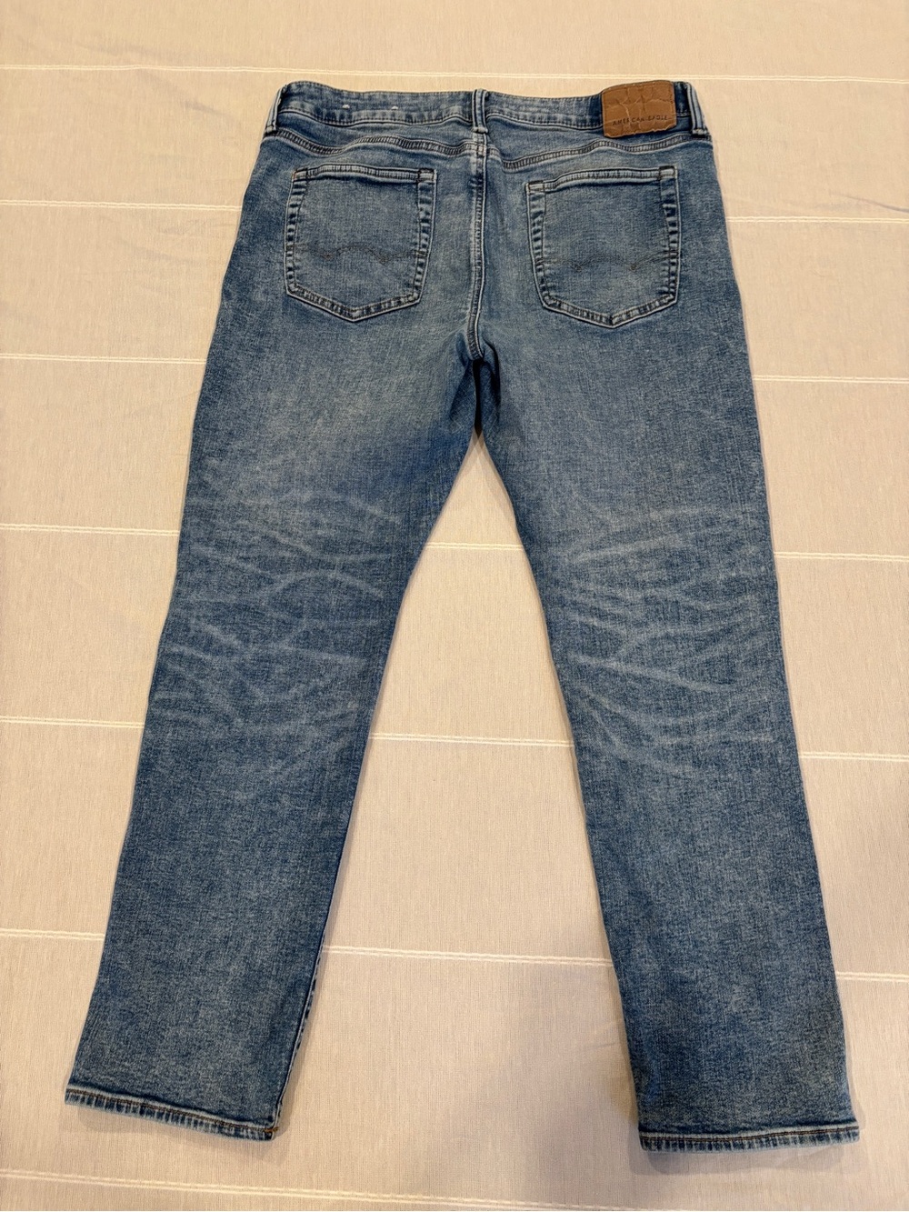American Eagle AirFlex+ Men’s Jeans 36x30 Light Wash Stretch Straight Fit Denim - Picture 3 of 9